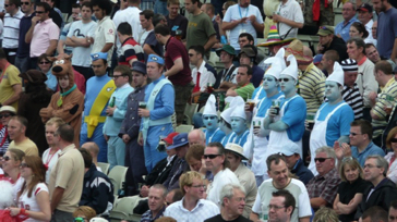 england cricket 
smurfs supporters